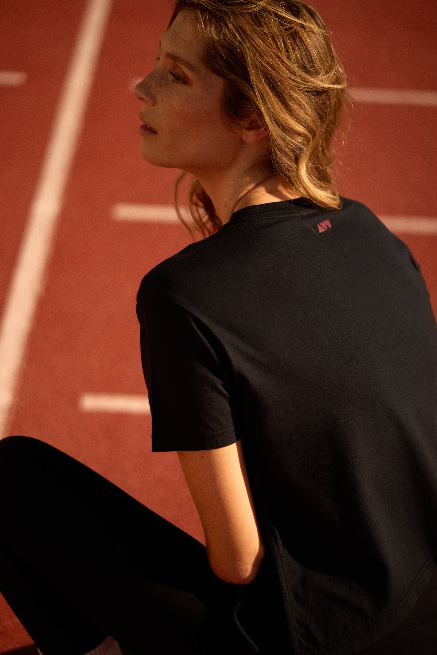 ON REPEAT TEE | MIDNIGHT BLACK